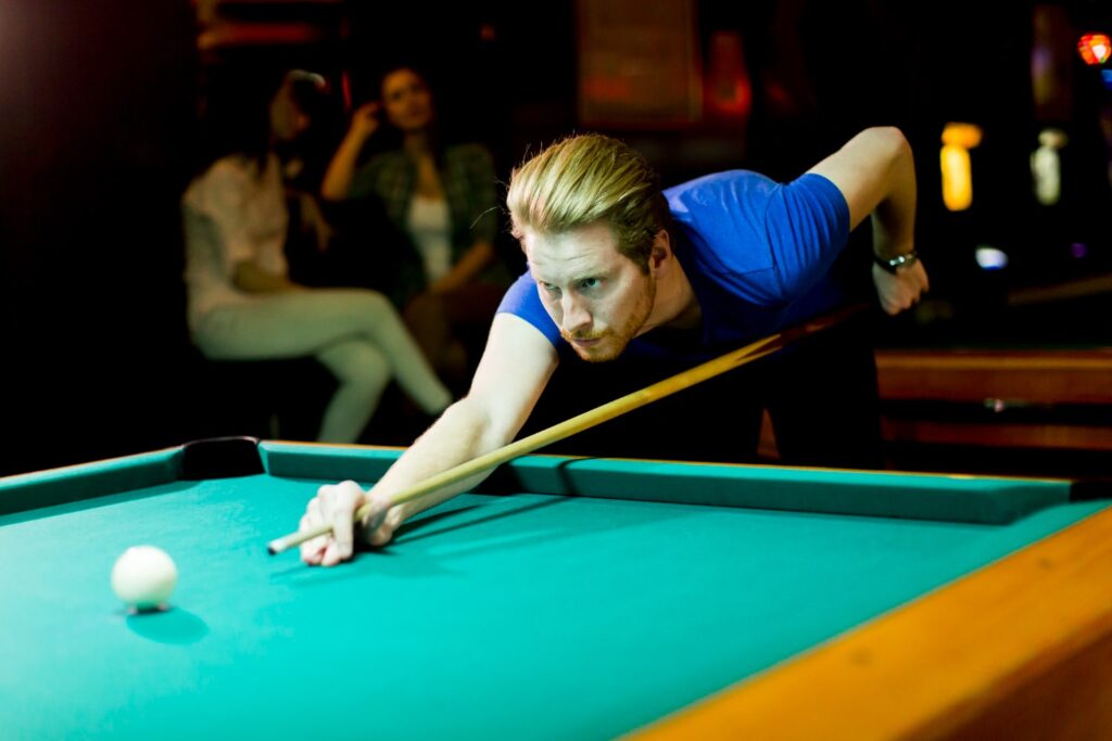 Bilard angielski – zasady, techniki i jak zacząć grać